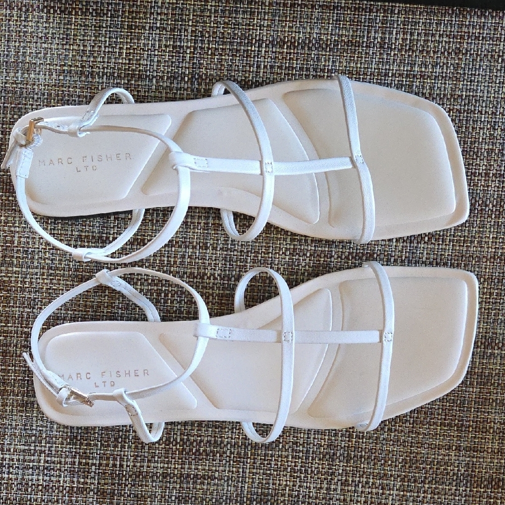 Marc Fisher White Marris Sandals - Picture 4 of 9
